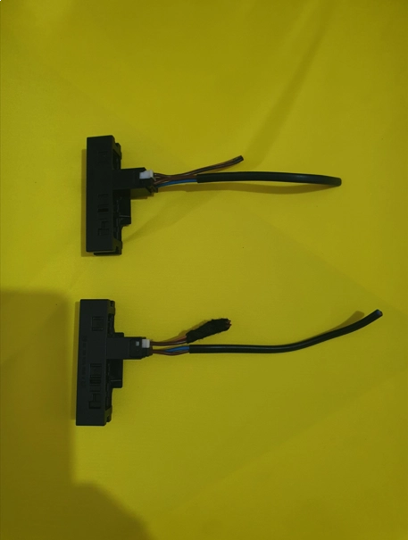 resimler/genel/Mercedes w211 koltuk soketi orjinal ÇIKMA a0465456628 